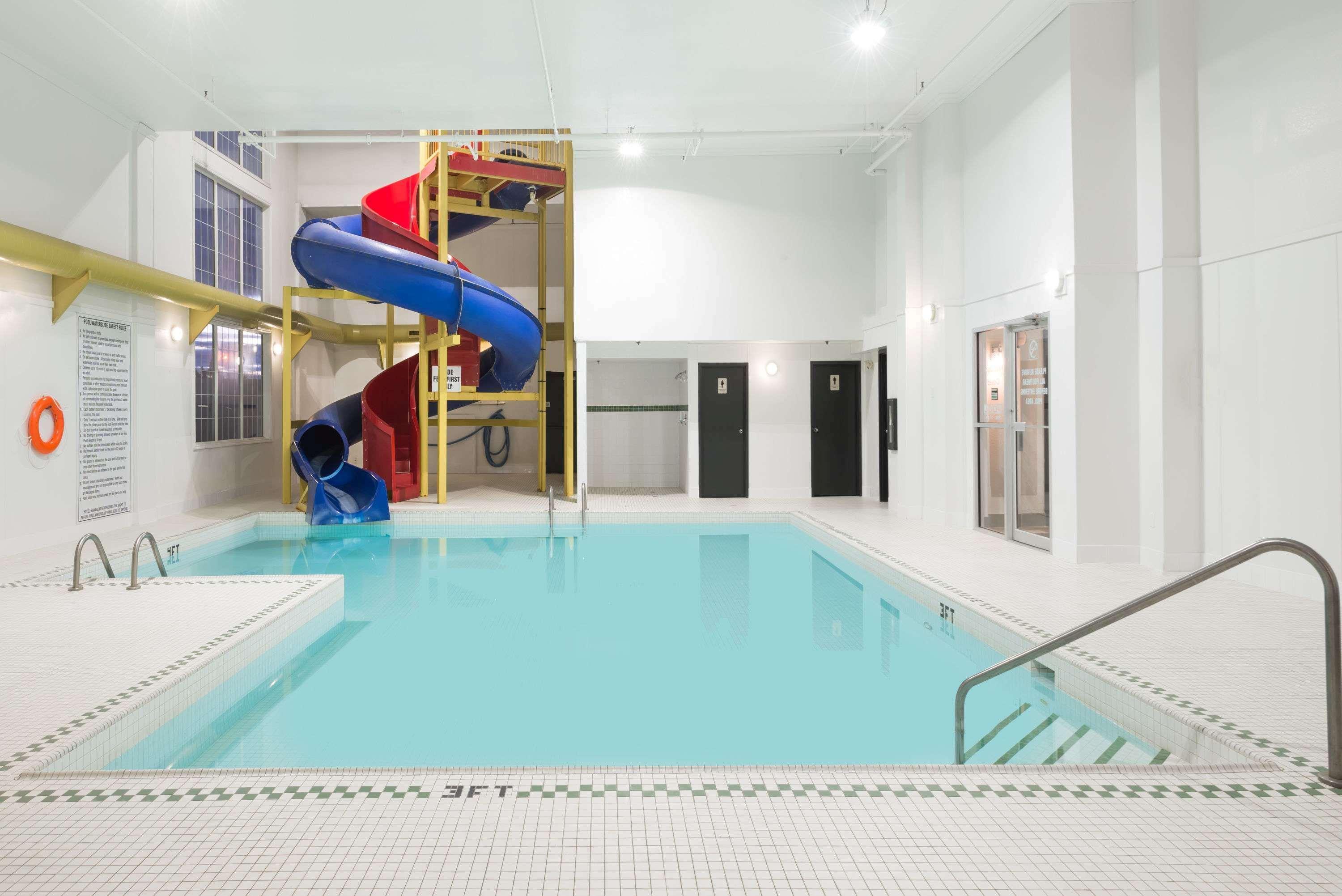 Super 8 By Wyndham Grande Prairie Hotell Eksteriør bilde