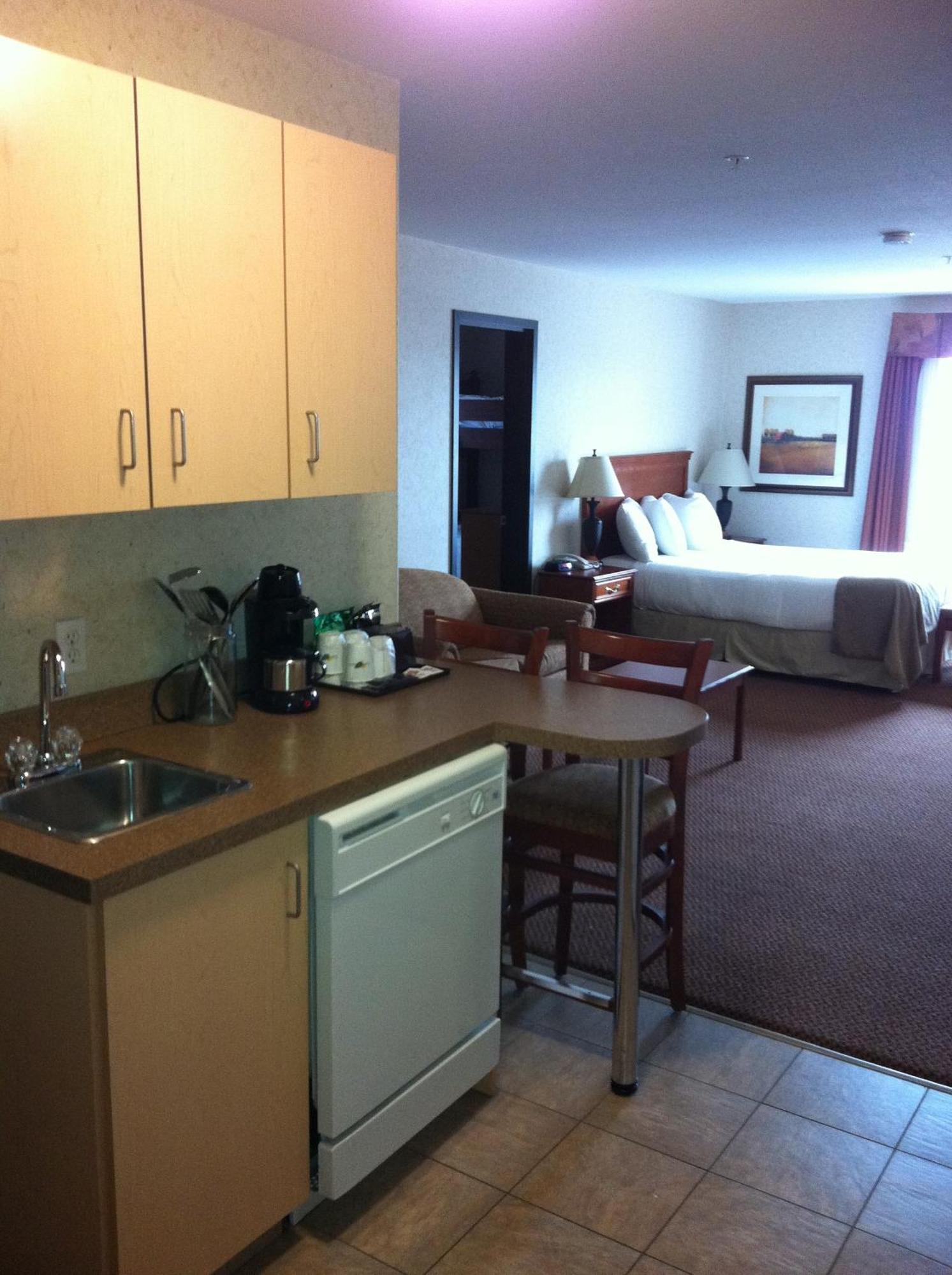 Super 8 By Wyndham Grande Prairie Hotell Eksteriør bilde