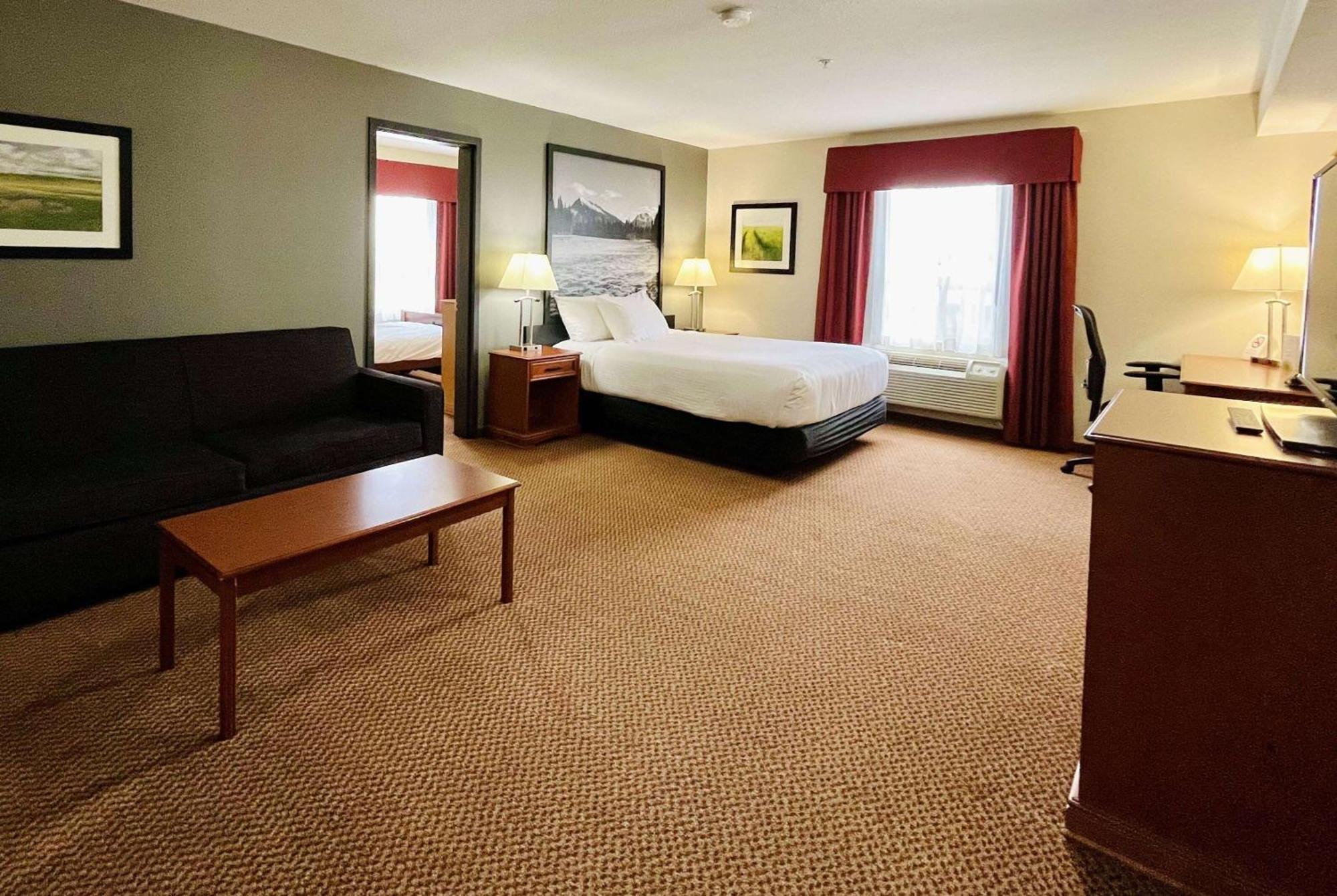 Super 8 By Wyndham Grande Prairie Hotell Eksteriør bilde